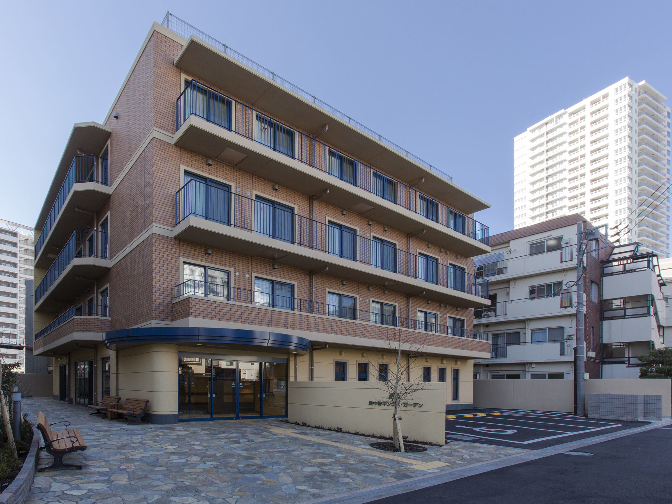 東中野キングスガーデン